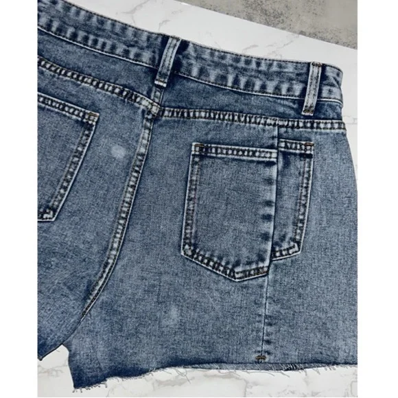 NWT SHEIN Slim Fit Denim Shorts W/ Frayed Hem & Slant Pockets - Picture 7 of 7